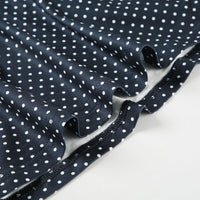 Vestido mini de bolinhas sem mangas para mulher com cintura ajustada