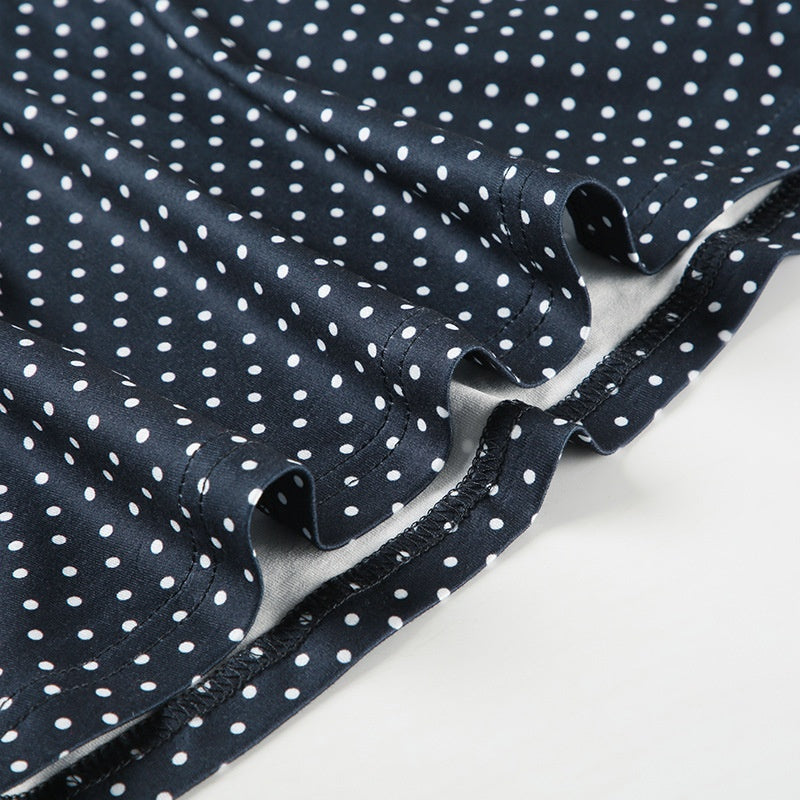 Vestido mini de bolinhas sem mangas para mulher com cintura ajustada