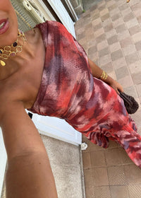 Catarina | Vestido Maxi Assimétrico com Estampado Abstrato