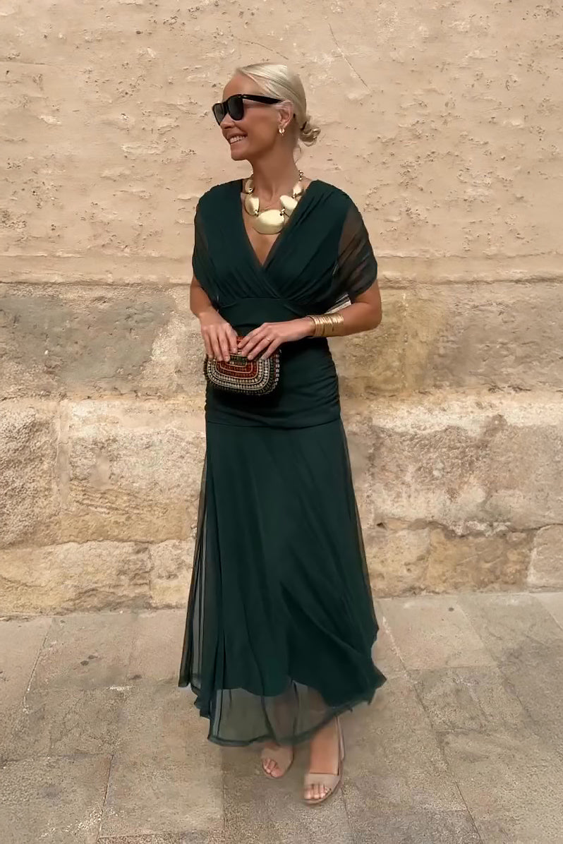 Vestido Elegante com Decote em V