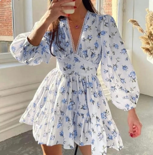 Vestido mini floral com decote em V para mulher, mangas longas e saia com volantes