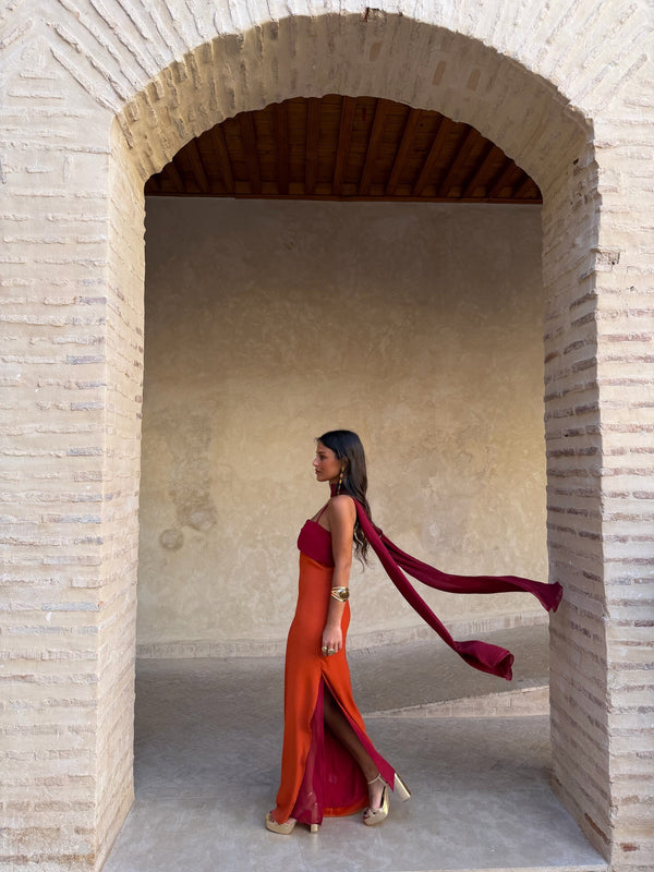 Zahara / Vestido Laranja e Vermelho