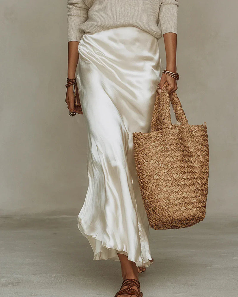 Elena | Vestido midi satinado com jersey incluído