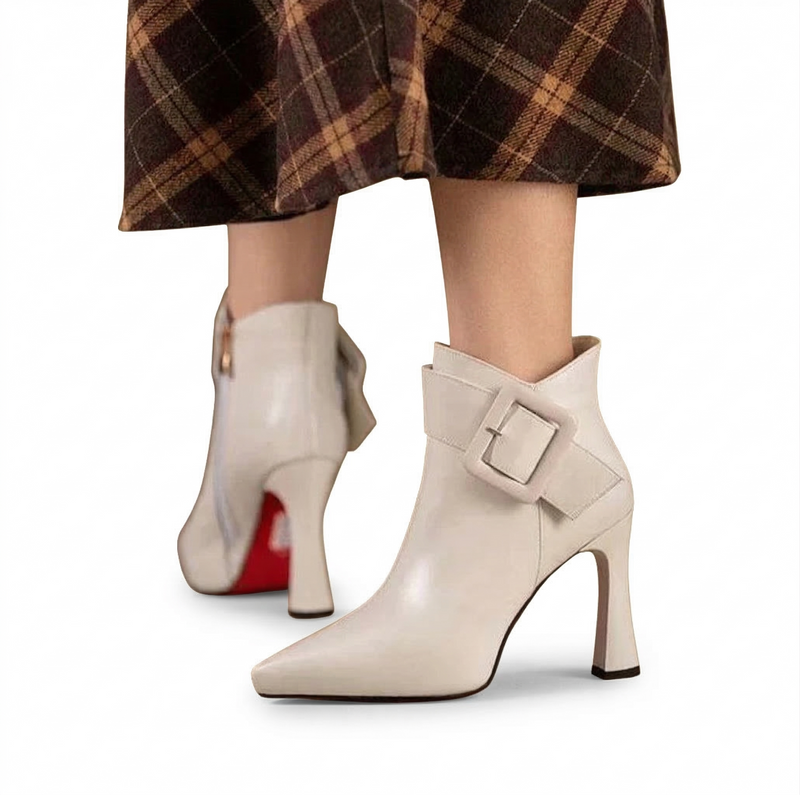 Constança | Botins de Salto Alto com Fivela