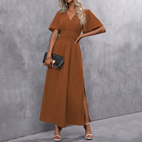 Júlia| Elegante vestido longo preto com decote em V, mangas transparentes e fenda