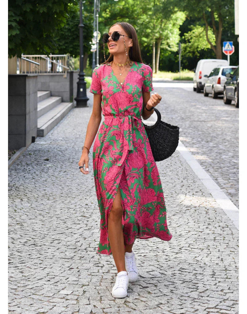 Julia | Vestido Elegante com Decote em V e Corte Moldador