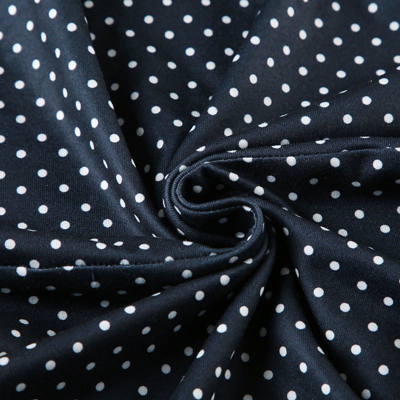 Vestido mini de bolinhas sem mangas para mulher com cintura ajustada