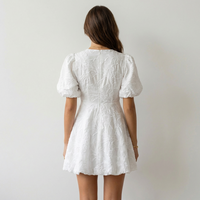 Sofía Vestido Mini Branco Bordado