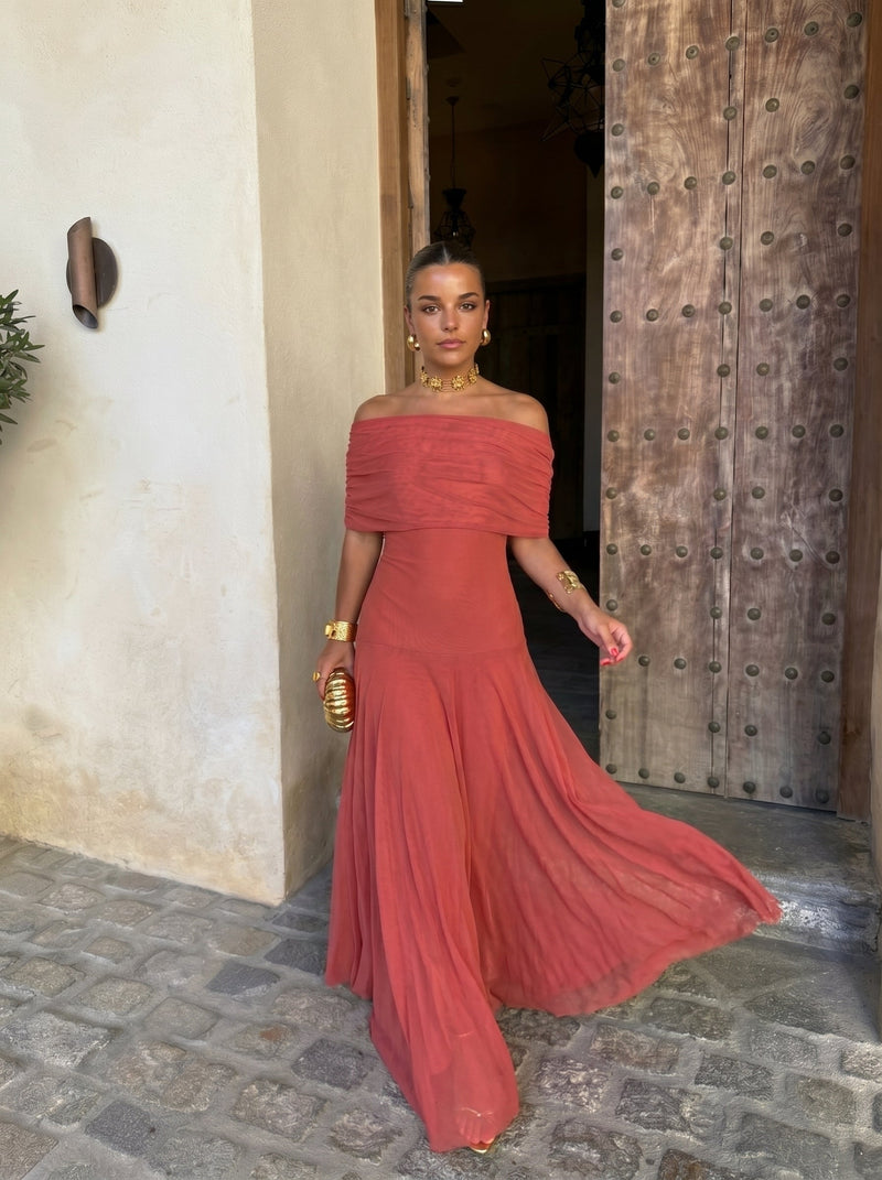 Irene / Vestido Elegante Sem Alças em Malha