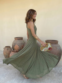 Irene / Vestido Elegante Sem Alças em Malha