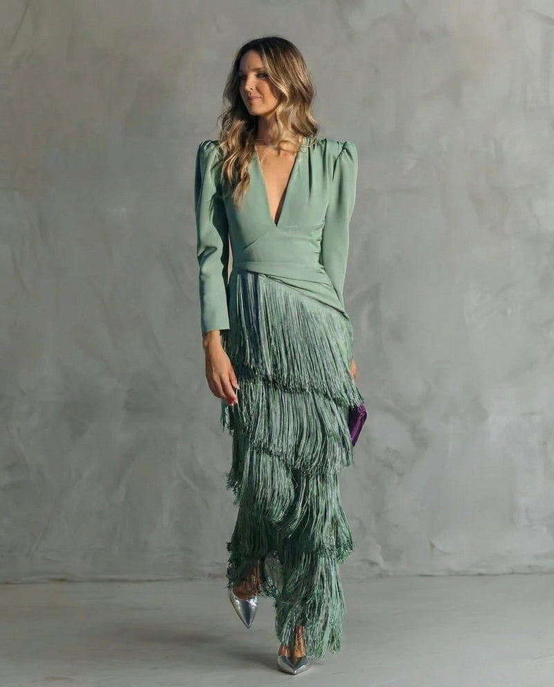 Alessia - Vestido midi elegante com mangas de franjas