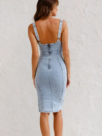 Vestido Vaquero Midi Ajustado com Zíper Frontal – Elegância em Denim