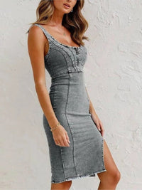 Vestido Vaquero Midi Ajustado com Zíper Frontal – Elegância em Denim